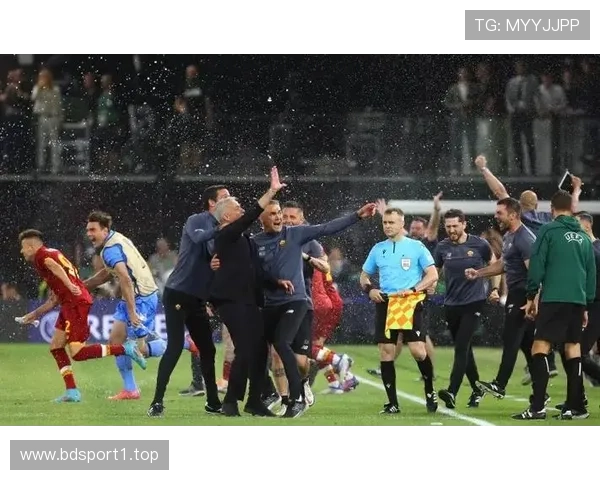 恭喜穆帅获五冠荣耀 豪门邀约携手两金球巨星冲击2026世界杯